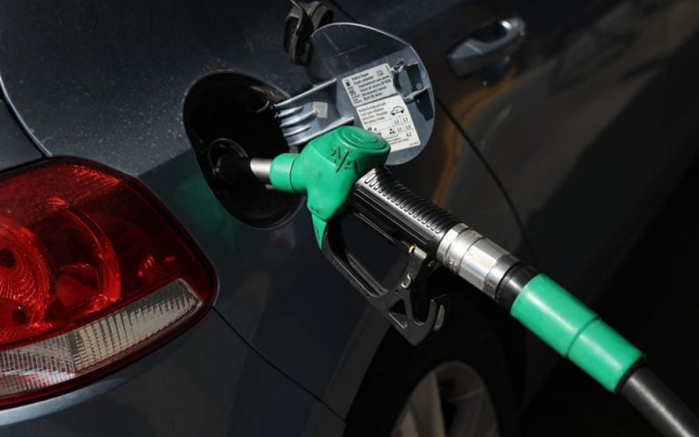 Fuel Pass 2: Ανοίγει σήμερα η πλατφόρμα για υποβολή αιτήσεων – Τι προβλέπει η σχετική απόφαση