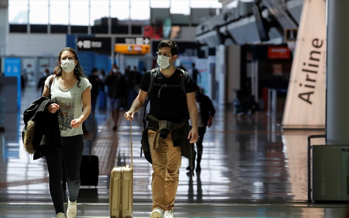 Θα συνεχιστεί για 3η χρονιά το κλίμα τρομοκρατίας: «Η πανδημία δεν τελειώνει – Έρχονται χειρότερα»