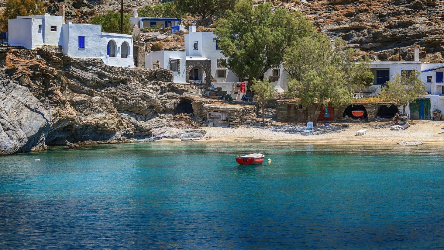 «Ύμνοι» της La Repubblica για την Τήνο: «Σημαντικός πολιτιστικός προορισμός»