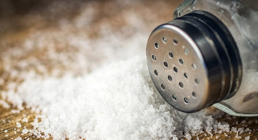 Τι μπορείτε να κάνετε για να μειώσετε το αλάτι σε λιγότερο από 5 γρ. την ημέρα