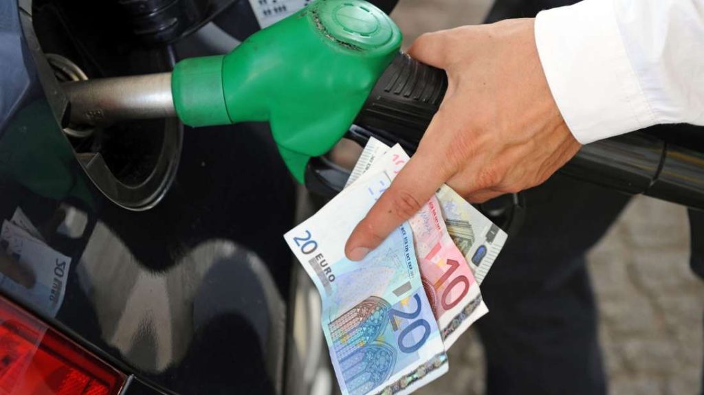 Fuel Pass 2: Πάνω από 260.000 αιτήσεις σε λίγες ώρες – Για ποια ΑΦΜ άνοιξε η εφαρμογή