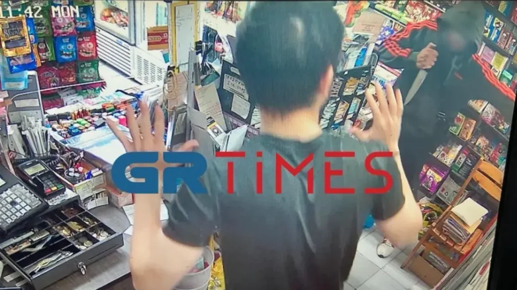 Θεσσαλονίκη: Ληστεία με κουζινομάχαιρο σε ψιλικατζίδικο (βίντεο)