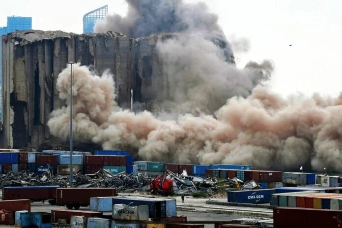 Λίβανος: Κατέρρευσαν ακόμα δύο σιλό σιτηρών στο λιμάνι της Βηρυτού