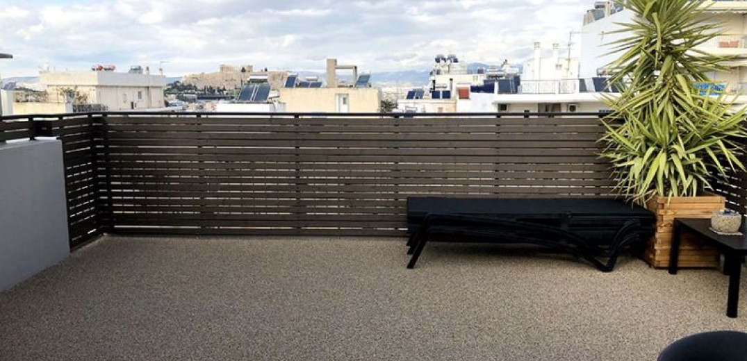 Κρήτη: Αντί για δωμάτιο νοίκιασαν σε τουρίστες σκηνή σε ταράτσα στο Ηράκλειο