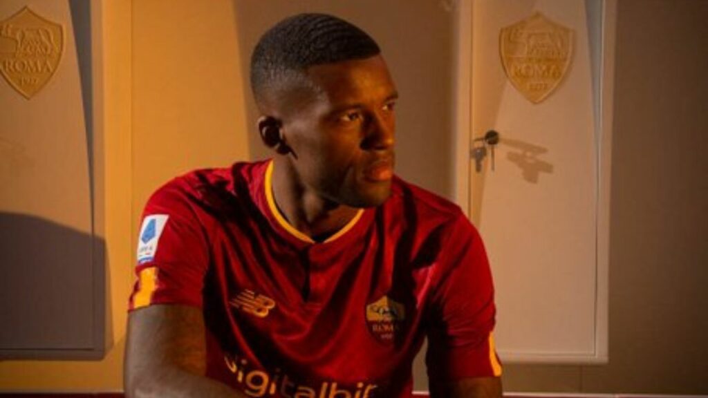 Ρόμα: Πήρε δανεικό από την Παρί τον Τ.Βαϊνάλντουμ