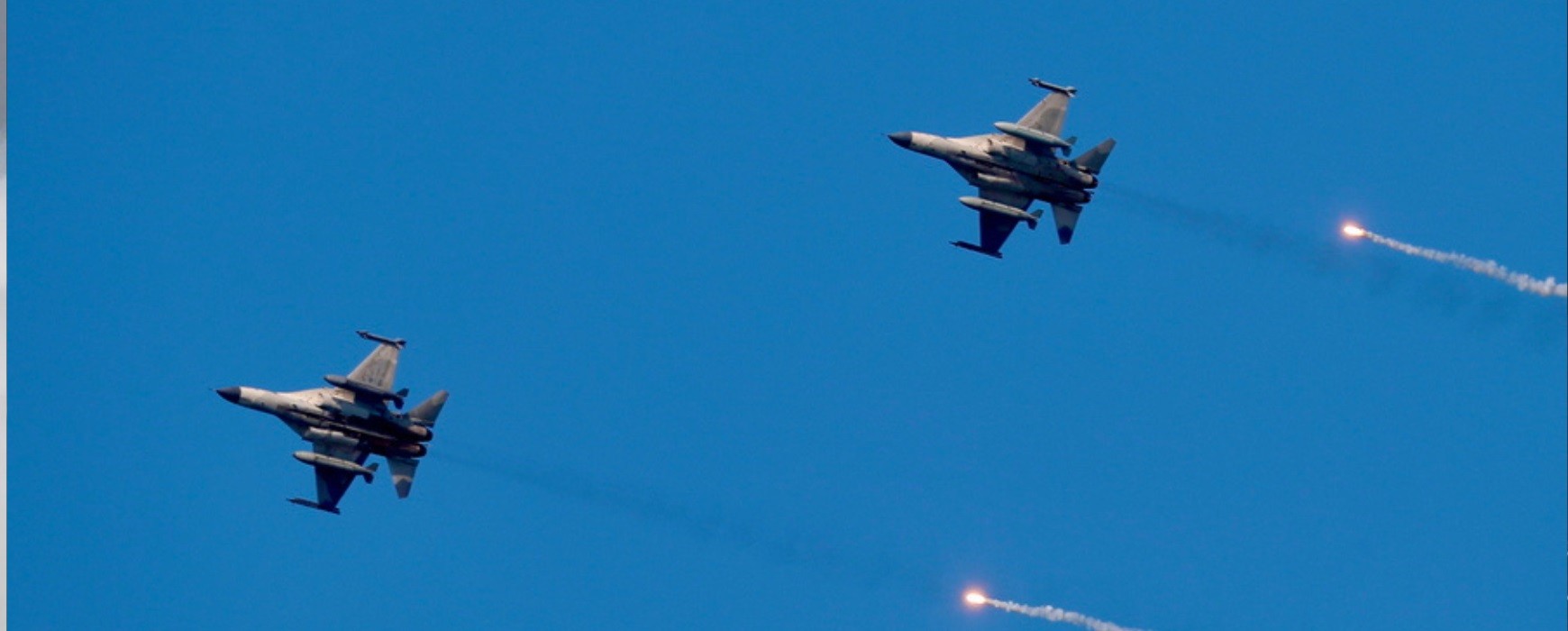 Υπό «πολιορκία» η Ταϊβάν: Κινεζικά αεροπλάνα και πλοία πραγματοποιούν άσκηση προσομοίωσης επίθεσης