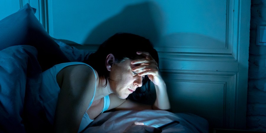 Δυσκολεύεστε να κοιμηθείτε το βράδυ; – Η καρδιά σας μπορεί να το πληρώσει