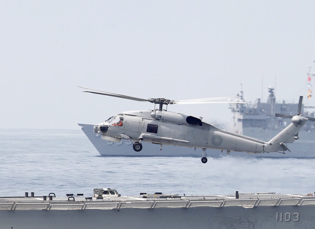 Κίνα: Θα διεξάγει τακτικά στρατιωτικά γυμνάσια στη διάμεση γραμμή με την Ταϊβάν