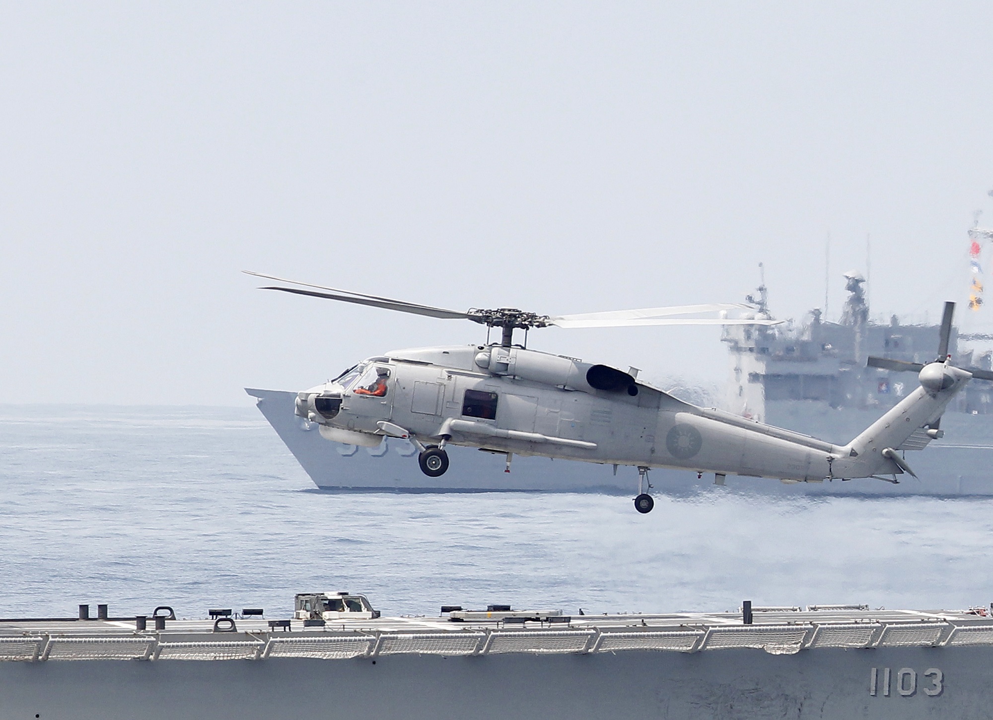 Κίνα: Θα διεξάγει τακτικά στρατιωτικά γυμνάσια στη διάμεση γραμμή με την Ταϊβάν