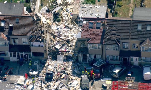 Βρετανία: Έκρηξη στο νότιο Λονδίνο – Νεκρό ένα 5χρονο κοριτσάκι από κατάρρευση σπιτιού (βίντεο)