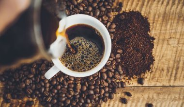 Καφές: Tι προκαλεί στην πίεση αίματος σύμφωνα με τους ειδικούς