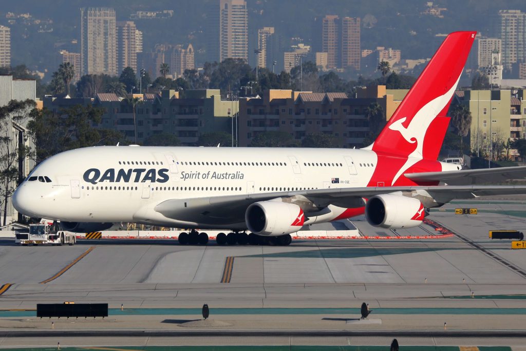 Η Qantas ζήτησε από ανώτερα στελέχη της να εργαστούν ως χειριστές αποσκευών για ένα τρίμηνο