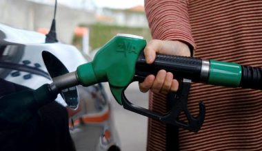 Βενζίνη: Mικρή πτώση στη μέση τιμή – Πότε θα υπάρξει περαιτέρω αποκλιμάκωση