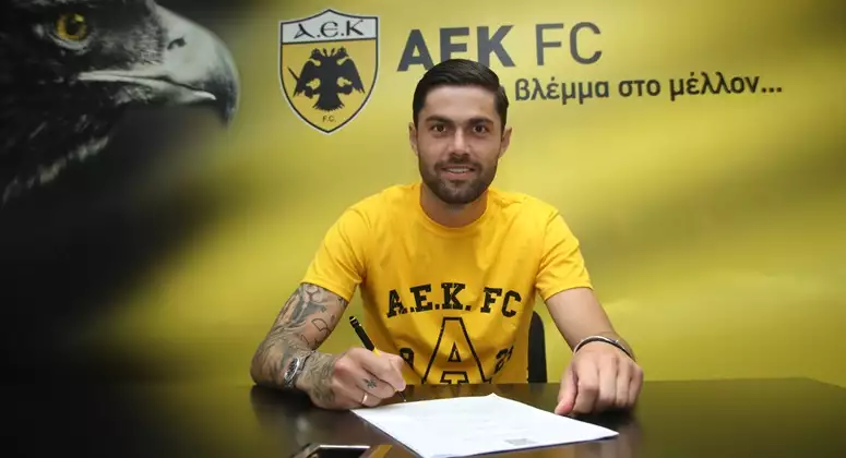 AEK: Ανανέωσε με Γ.Αθανασιάδη – Στην Ένωση έως το 2025 ο Έλληνας τερματοφύλακας