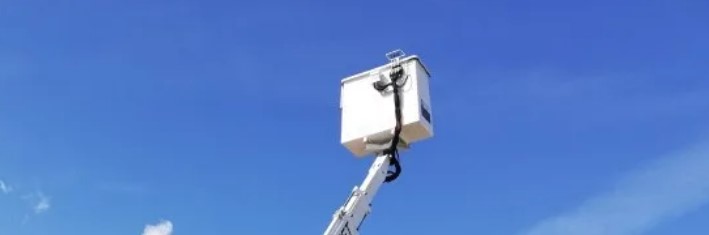 Λουτράκι: Υπάλληλος του Δήμου σκοτώθηκε πέφτοντας από καλάθι γερανού στο κενό