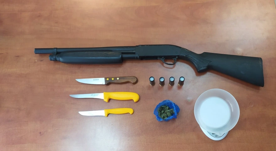 Χίος: Συνελήφθη άνδρας που απειλούσε να σκοτώσει με καραμπίνα την πρώην σύντροφό του