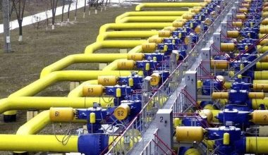 Transneft: Οι κυρώσεις κατά της Μόσχας «μπλόκαραν» τις παραδόσεις ρωσικού πετρελαίου μέσω της Ουκρανίας