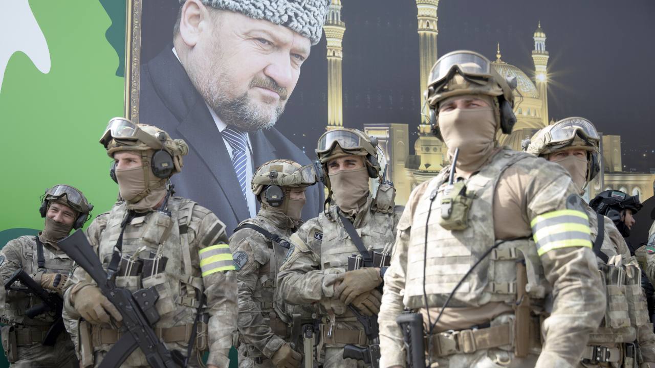 Οι Τσετσένοι επιστρέφουν μετά από ανασυγκρότηση δύο μηνών στις μάχες