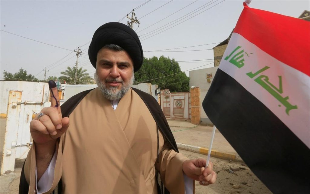 Ιράκ: Ο σιίτης ιερωμένος Μοκτάντα Σαντρ έδωσε εντολή στους δικαστές να διαλύσουν τη Βουλή