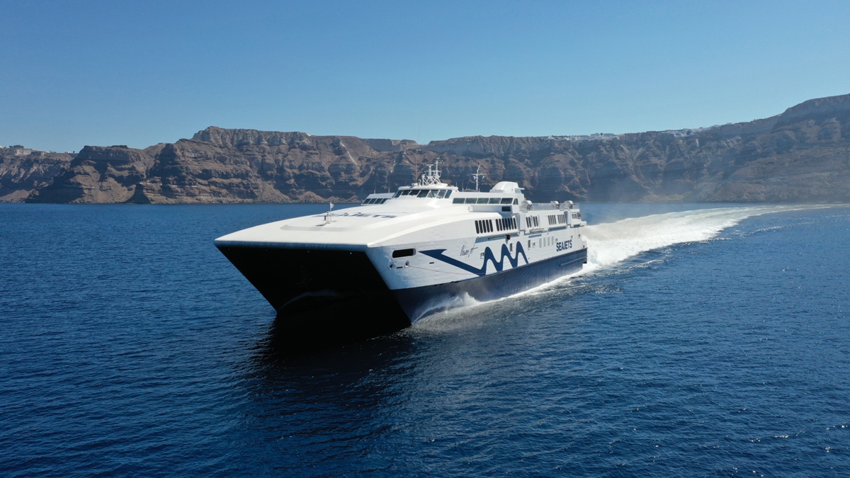 World Champion Jet: Αποκαταστάθηκε η βλάβη – Επιστρέφει κανονικά από τις Κυκλάδες στον Πειραιά (upd)