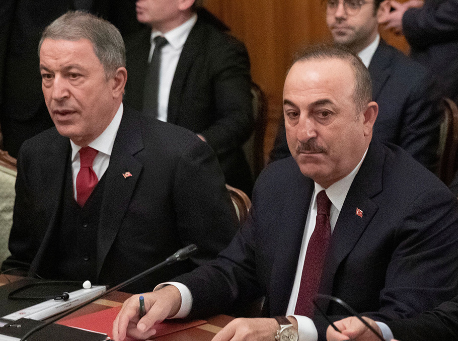 Νέο κρεσέντο προκλητικών δηλώσεων Χ.Ακάρ – Μ.Τσαβούσογλου – «Η Ελλάδα είναι παραβάτης του διεθνούς δικαίου»