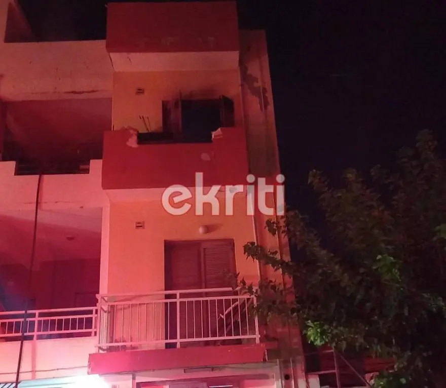 Ηράκλειο: Συναγερμός στην Πυροσβεστική για φωτιά σε διαμέρισμα