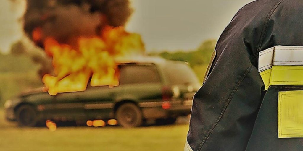 Εύβοια: Φωτιά σε αυτοκίνητο υγραερίου στη μέση του δρόμου