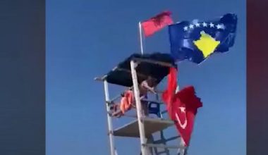 Αλβανία: Χειροπέδες σε 48χρονο που κατέβασε την τουρκική σημαία από παρατηρητήριο ναυαγοσωστών στο Δυρράχιο