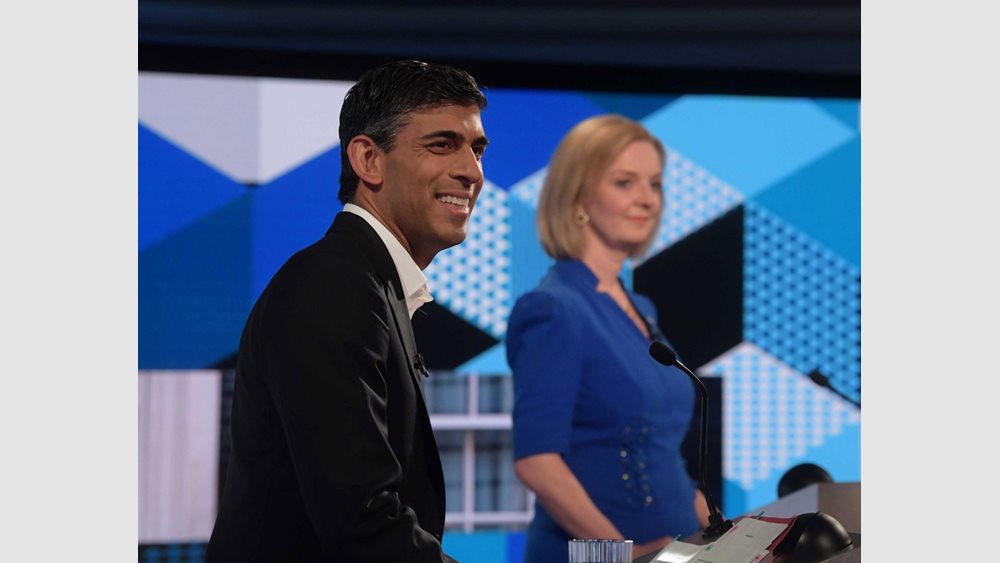 Μ. Βρετανία: Προβάδισμα 22 μονάδων της Τρας έναντι του Σουνάκ για την πρωθυπουργία