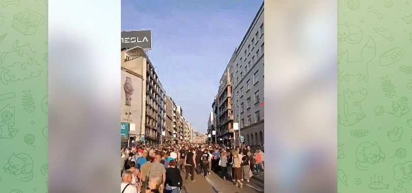 Σερβία: Χιλιάδες πολίτες διαδήλωσαν κατά του LGBT Pride (βίντεο)