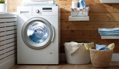 Βάλτε λίγο ξύδι στο πλυντήριο ρούχων – Κάνει και για μαλλακτικό!