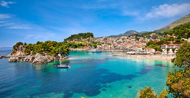 Παράδεισος με φόντο το απόλυτο γαλάζιο: Τέσσερα ψαροχώρια για ονειρικές και ήρεμες διακοπές