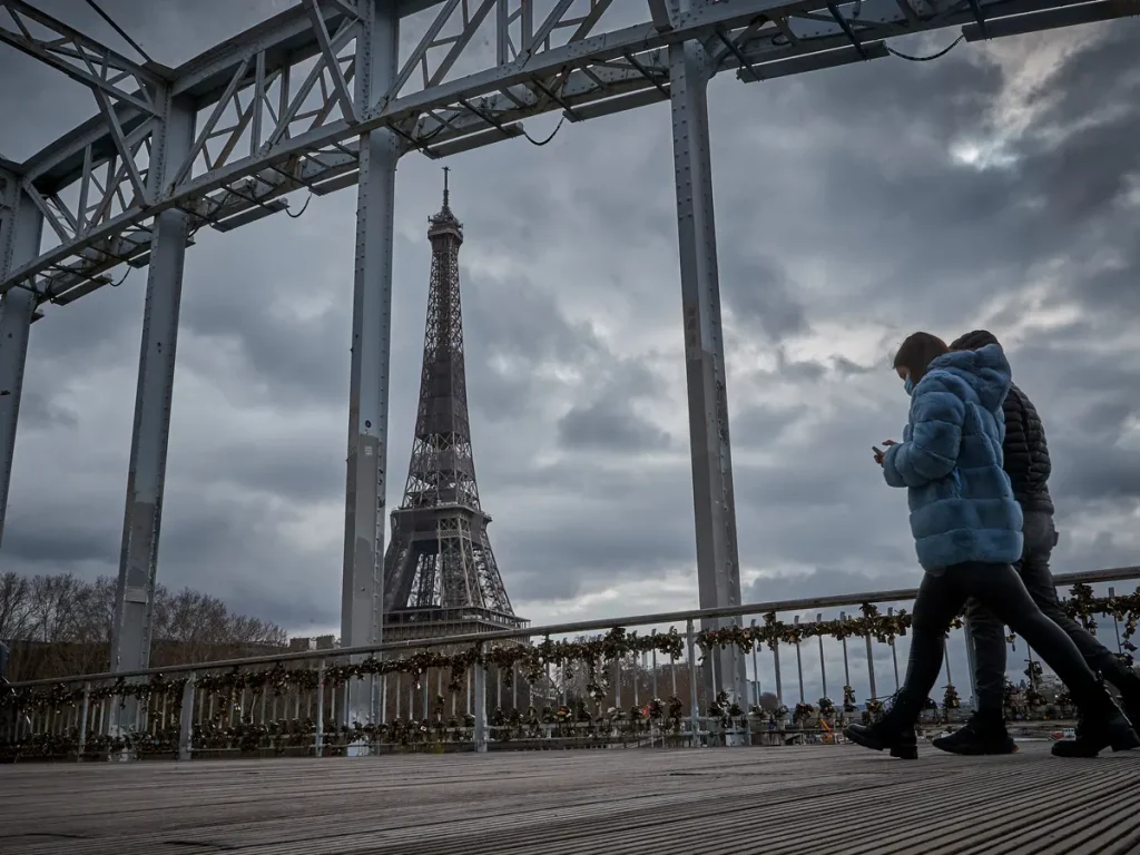 «Βόμβα» από Γαλλία για κλιματικά lockdown: «Μέχρι και 90 μέρες καραντίνα ετησίως για το κλίμα»!