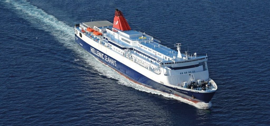 Χίος: Τηλεφώνημα για βόμβα στο «Νήσος Σάμος» (βίντεο)