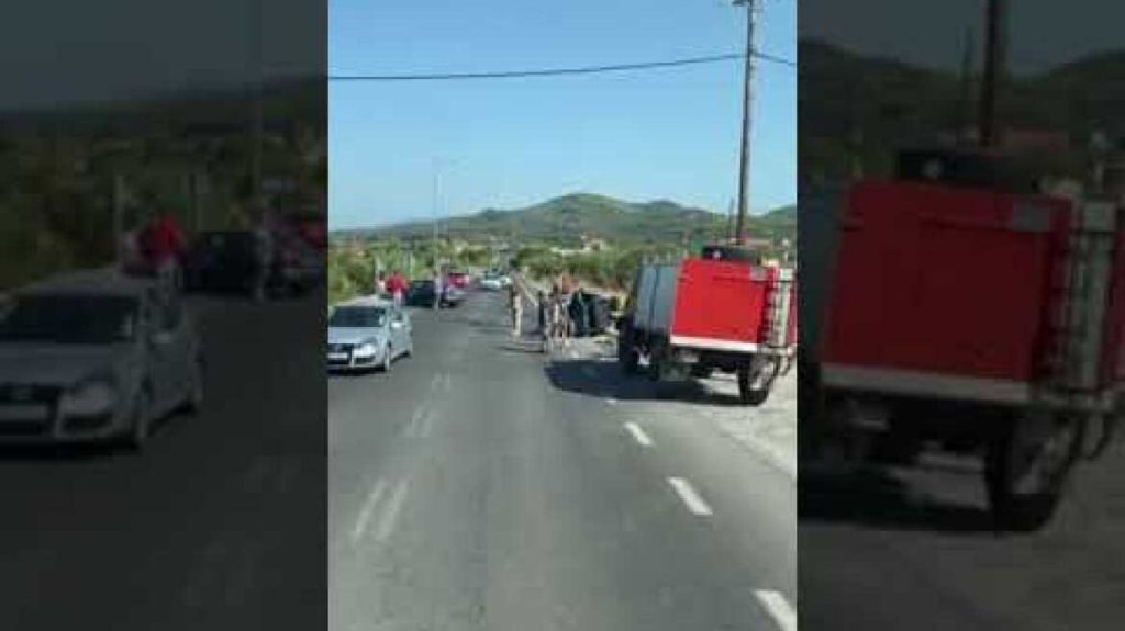 Πύργος: Σοβαρό τροχαίο με δυο ΙΧ στην Πύργου-Κυπαρισσίας – Τέσσερις οι τραυματίες