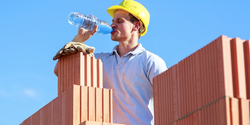 Εγκύκλιος Υπουργείου Εργασίας για την προστασία των εργαζομένων από τη θερμική καταπόνηση: Τι προβλέπεται