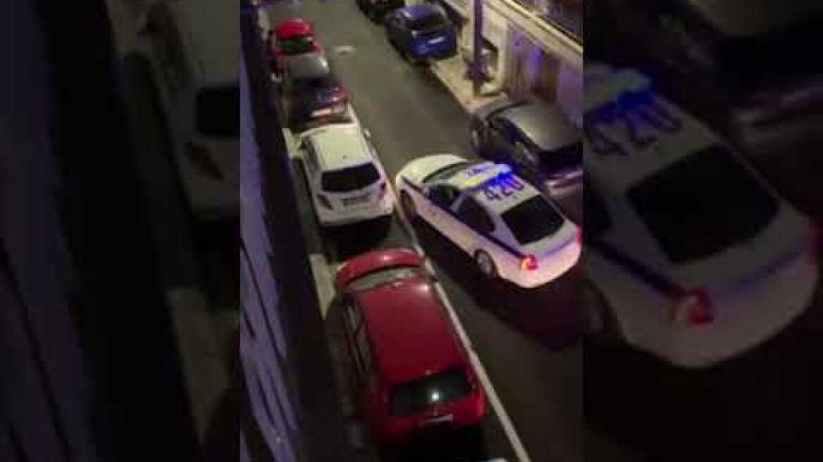 Θεσσαλονίκη: Άντρας έπεσε από τον 2ο όροφο μετά από καυγά με τη σύζυγό του