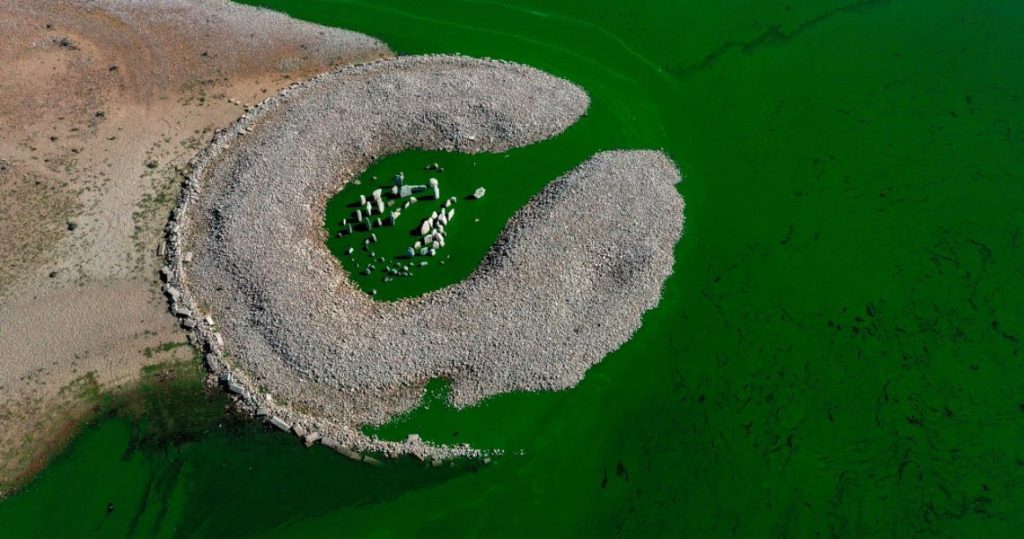 Σφοδρή ξηρασία στην Ισπανία: Έφερε στην επιφάνεια το «ισπανικό Stonehenge» – Ντολμέν του Γουαδαλπεράλ