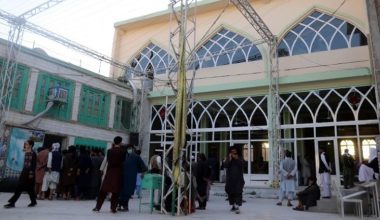 Αφγανιστάν: Τους 21 οι νεκροί από την έκρηξη σε τζαμί της Καμπούλ
