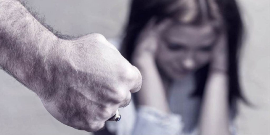 Κρήτη: 36χρονος ξυλοκόπησε τη γυναίκα του και συνελήφθη