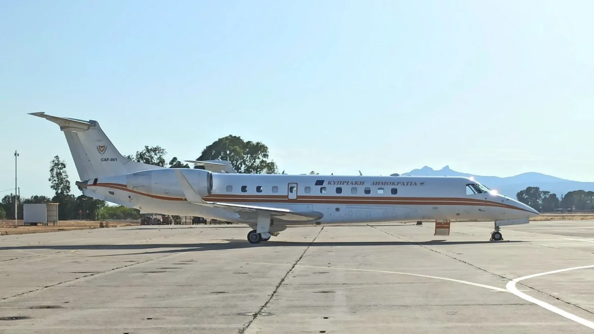 Η κυβέρνηση κάνει «δώρο» στον Κύπριο ΠτΔ ένα αεροσκάφος για να κάνει τις «βόλτες» του – Δείτε ποιο είναι (φώτο)