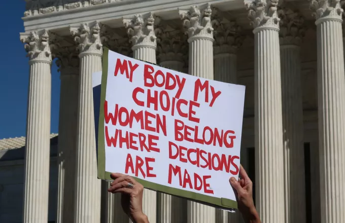 Σάλος στις ΗΠΑ με απόφαση εφετείου που δεν επιτρέπει σε έφηβη να κάνει άμβλωση γιατί δεν είναι αρκετά ώριμη
