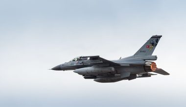Νέες υπερπτήσεις από ζεύγος τουρκικών F-16 πάνω από ελληνικά νησιά