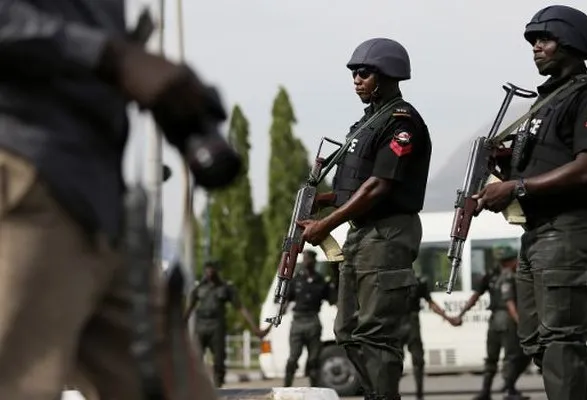 Νιγηρία – Μπενίν: Βρέθηκαν 20 μουμιοποιημένα πτώματα σε ένα κτήριο της πόλης