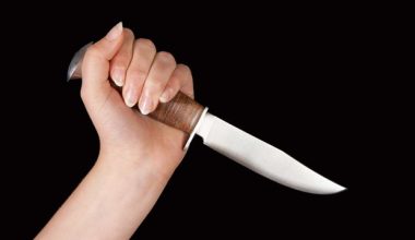 Ινδία: Μητέρα έκοψε με μαχαίρι το πέος του φίλου της – «Δεν μετανιώνω για αυτό που έκανα»