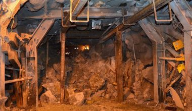 Αίσιο τέλος για εργάτες που είχαν εγκλωβιστεί σε ορυχείο στη Κολομβία: Διασώθηκαν και οι εννέα άνθρωποι 