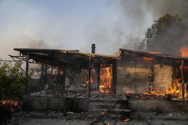 Ανοίγει η πλατφόρμα για τους πληγέντες από την φωτιά στην Πεντέλη: Έως 14.000 ευρώ το ύψος της ενίσχυσης