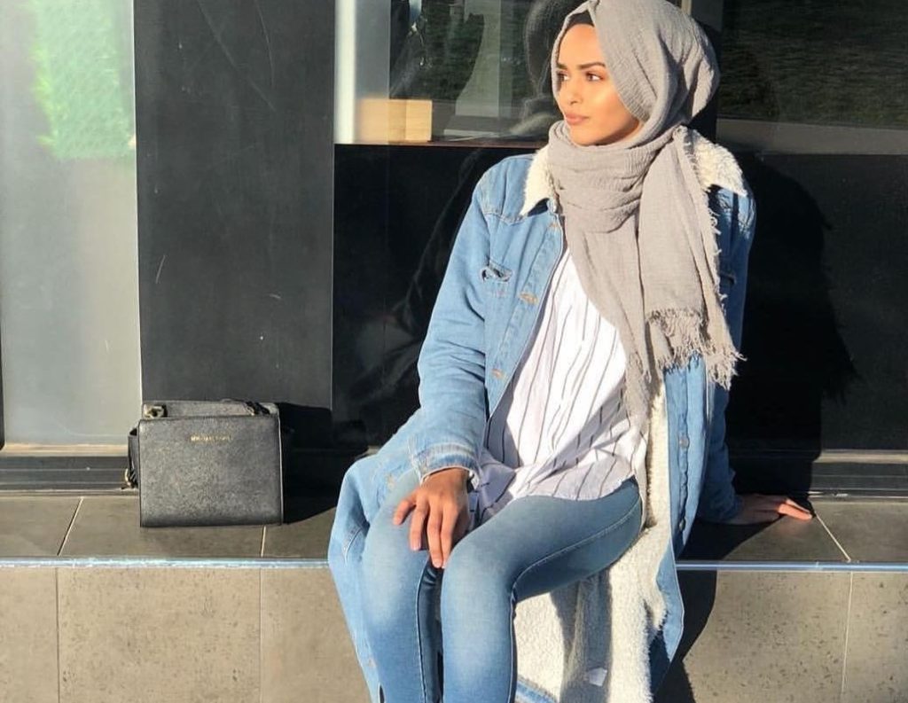 Τουρκία – Θεολόγος σε γυναίκες: «Εντολή του Αλλάχ το χιτζάμπ – Οι δρόμοι έχουν γίνει σαν κρεοπωλεία»!