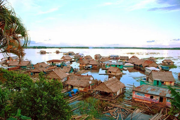 Iquitos: Η μεγαλύτερη πόλη χωρίς οδική πρόσβαση! (φωτο)