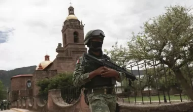 Ο στρατός του Μεξικού έχει ευθύνες για τους εξαφανισθέντες φοιτητές της Αγιοτσινάπα